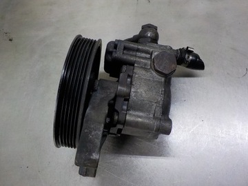BMW 5 E60 3.0 D ČERPADLO SERVA 678148603 7652974117