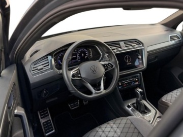 Volkswagen Tiguan II SUV Facelifting 2.0 TSI 190KM 2023 Volkswagen Tiguan FV23 20 Black Style IQ.LED Matrix 4x4 Gwarancja Ha, zdjęcie 10