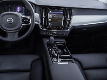 Volvo V90 II 2025 2.0 T6 AWD Plug-In Hybrid Core (253 KM) Podgrzewana kierownica, zdjęcie 8