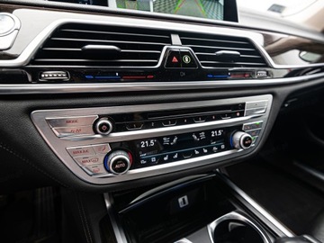 BMW Seria 7 G11-G12 Sedan 750i 450KM 2016 Od ręki - BMW Seria 7 750Li xDrive 450KM, zdjęcie 22