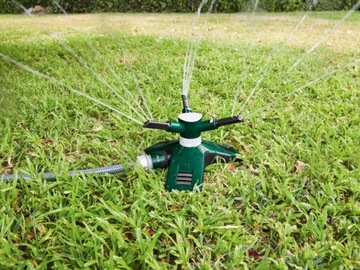 Роторный садовый спринклер Parkside 4 BAR