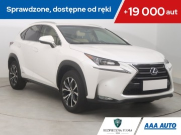 Lexus NX I SUV 300h 197KM 2017 Lexus NX 300h, Salon Polska, Serwis ASO, 4X4