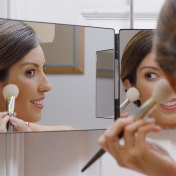 Косметическое зеркало в трех направлениях, складное, регулируемое, для подвешивания на дверь.