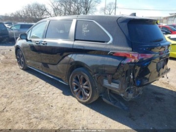 Toyota Sienna III 2021 Toyota Sienna XSE 2021 2.5 Hybryda 189KM, zdjęcie 3