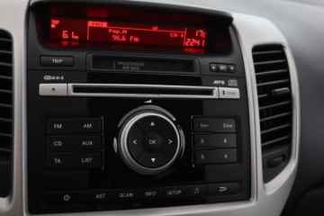 Kia Venga Mikrovan Facelifting 1.6 DOHC 124KM 2015 Kia Venga 1.6 CVVT, Salon Polska, Serwis ASO, zdjęcie 12