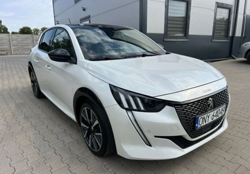 Peugeot 208 II Hatchback 1.2 PureTech 102KM 2020 Peugeot 208 1.2 Benzyna 100 KM Panorama LED Nawigacja Kamera Sensor 1.2
