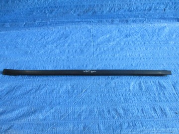 LISTWA CZOŁOWA SZYBY LEWA W211 A2116900398