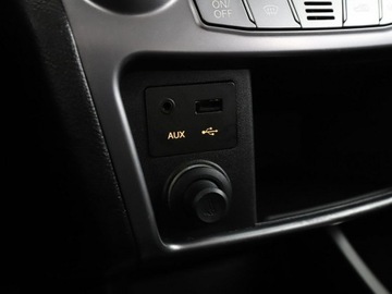  SsangYong Korando automat klima auto grzane fotele, zdjęcie 24