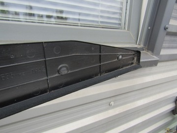 4 MERCEDES W124 COMBI КРЫШКА, НАКЛАДКА КРЫШКИ БАГАЖНИКА, ЧЕРНАЯ