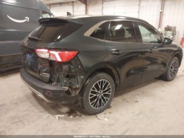 Ford Escape III 2022 Ford Escape Sel Plug-In Hybrid 2022 2.5 Hybryda 165KM, zdjęcie 5