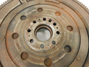 KOLO DVOUHMOTNÉ MITSUBISHI OUTLANDER II 2.2 D-ID AUTOMAT DO REPAS