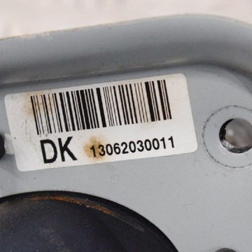 HYUNDAI GENESIS COUPE SLOUPEC VOLANT ZPROSTŘEDKOVÝ 13062030011 2014