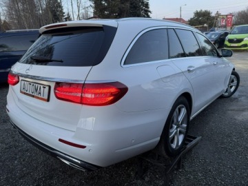 Mercedes Klasa E W213 Cabrio 2.0 200 184KM 2017 Mercedes E 200 Full-led. Automat Niski przebieg., zdjęcie 4