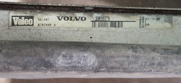 CHLADIČ VODY VOLVO XC90 2.4 D5 30636579