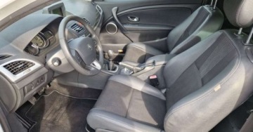 Renault Megane III Coupe 1.4 16v TCe 130KM 2009 Renault Megane Renault Megane 1.4 Benzyna 131KM, zdjęcie 3