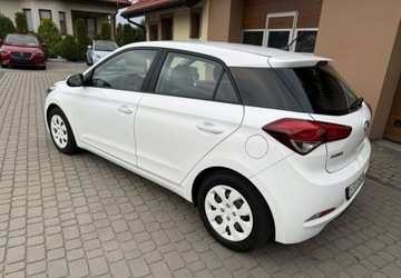 Hyundai i20 II Hatchback 5d 1.2 75KM 2015 Hyundai i20 1,2 75KM Klimatyzacja 1.2 Benzyna 75KM, zdjęcie 9