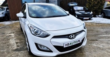 Hyundai i30 II Wagon 1.6 GDI 135KM 2014 Hyundai i30 BENZYNA 5 DRZWI KLIMA niski przebieg super okazja 1.6, zdjęcie 4