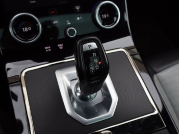 Land Rover Range Rover Evoque II SUV 2.0 Si4 200KM 2019 Land Rover Range Rover Evoque P200 AWD, zdjęcie 11
