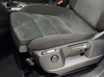 Volkswagen Tiguan Allspace SUV Facelifting 2.0 TDI SCR 150KM 2022 Volkswagen Tiguan Allspace Allspace Elegance 4Motion Hak Kamera cofania, zdjęcie 9