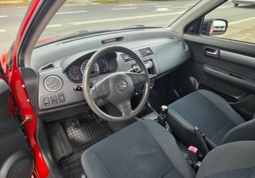 Suzuki Swift IV Hatchback 5d 1.3 92KM 2010 Suzuki Swift Benzynkasuper stanprosto z Niemiec 1.3 Benzyna 92KM, zdjęcie 9