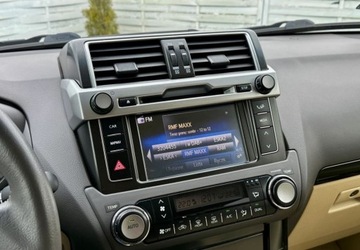 Toyota Land Cruiser VI MPV Faceliting 2.8 D-4D 177KM 2016 Toyota Land Cruiser Toyota Land Cruiser LC 2.8 D-4D Premium 2.8 Diesel, zdjęcie 10