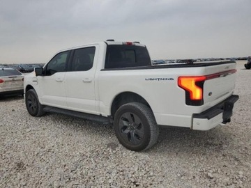 Ford 2022 Ford F150 2022, 4x4, LIGHTNING PRO, po gradobiciu Elektryczny 563KM, zdjęcie 4