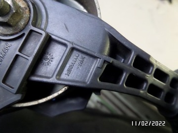 NAPINACZ PASKA PEUGEOT 207 1.4 VTi V759883380