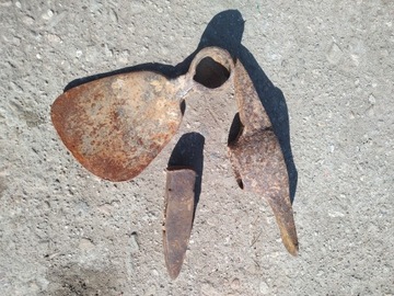 набор из 3-х инструментов: экскаватор, кирка, молоток.