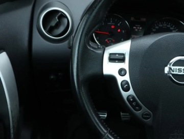 Nissan Qashqai I Crossover 2.0 dCi 150KM 2010 Nissan Qashqai 2.0 dCi, 4X4, Navi, Klima, zdjęcie 15