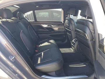 BMW Seria 7 G11-G12 2021 BMW Seria 7 750 XI 2021 4.4l 4.4 Benzyna 523KM, zdjęcie 10