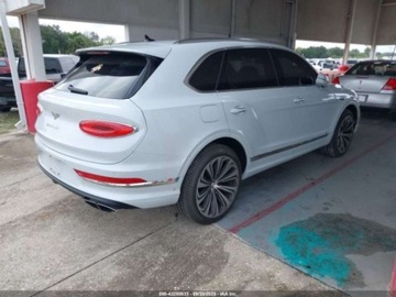Bentley Bentayga 2022 Bentley Bentayga V8 2022 4.0l 4.0 Benzyna 542KM, zdjęcie 5