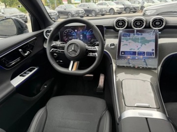 Mercedes GLC C254/X254 Coupe 2.0 220d 197KM 2025 Mercedes-Benz GLC GLC220d Coupe AMG Premium Hak Panorama Burmester, zdjęcie 15