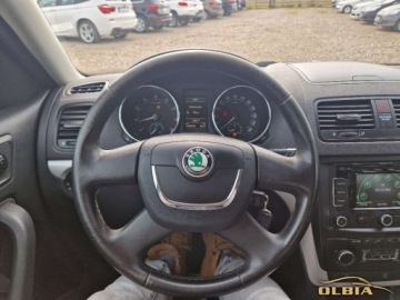 Skoda Yeti Minivan 1.8 TSI 4x4 160KM 2009 Skoda Yeti 4x4, Hak, Nawigacja 1.8 Benzyna 160KM, zdjęcie 4