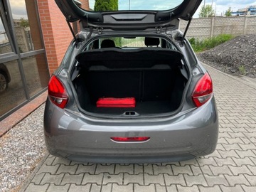 Peugeot 208 I Hatchback 5d Facelifting 1.2 PureTech 82KM 2018 Peugeot 208 1.2 benzyna 83 KM nawigacja LED zarej w PL zadbany zamia, zdjęcie 25