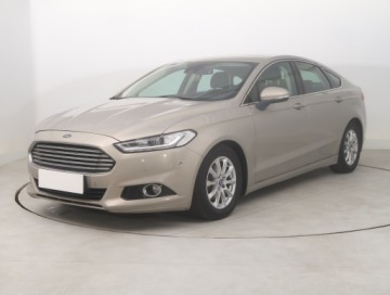 Ford Mondeo V Liftback 1.6 TDCi 115KM 2015 Ford Mondeo 1.6 TDCi, Navi, Klima, Klimatronic, zdjęcie 1