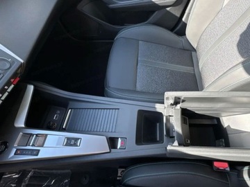 Peugeot 308 III 2025 Od ręki - Allure e-DCS6 1.2 mHEV 145KM / Pakiet Wygoda, Komfort, zdjęcie 10