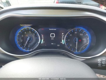 Chrysler Pacifica II 2024 Chrysler Pacifica Pinnacle, 2024r., 4x4, 3.6L 3.6 Benzyna 287KM, zdjęcie 11