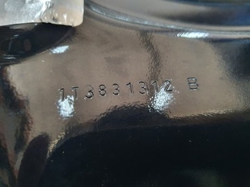 DVEŘE VW ID.BUZZ 1T3 PRAVÉ PŘEDNÍ + SKLO (OKNO)