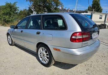 Volvo V40 I 1.9 TD 115KM 2003 Volvo V40 Volvo V40 1.9D 1.9 Diesel 115KM, zdjęcie 3