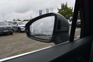 Volkswagen Tiguan II SUV 2.0 TDI 190KM 2019 Volkswagen Tiguan SalonPL 2.0 TDI 190KM DSG 4x4 R-Line DCC Pakiety LED TOP, zdjęcie 31