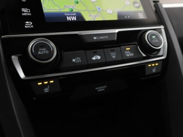 Honda Civic X Sedan 4d 1.6 i-DTEC 120KM 2018 Honda Civic automat klima auto navi grzane fotele, zdjęcie 28