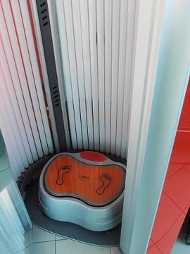PLATFORMA WIBRACYJNA IDEALNA DO SOLARIÓW STOJĄCYCH