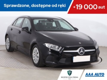 Mercedes Klasa A W177/V177 Hatchback 1.3 160 109KM 2020 Mercedes A A 160, Salon Polska, Serwis ASO, Klima