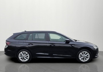 Skoda Octavia IV Kombi 2.0 TDI 150KM 2022 Skoda Octavia nowy Rozrzad i Hamulce - Czujniki - Kamera - Stan bdb - Fakt, zdjęcie 7