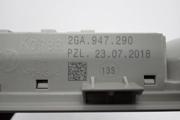 LAMPA INTERIÉR KABINY ORIGINÁLNÍ 2GA947290 VW T-ROC 19R