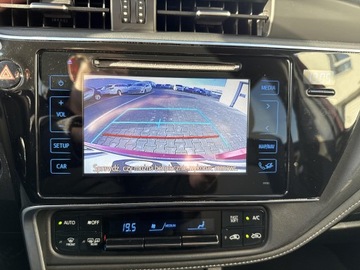 Toyota Auris II Touring Sports Facelifting 1.8 Hybrid 136KM 2017 Toyota Auris Hybrid 135 Selection II (2012-) Hybri, zdjęcie 15