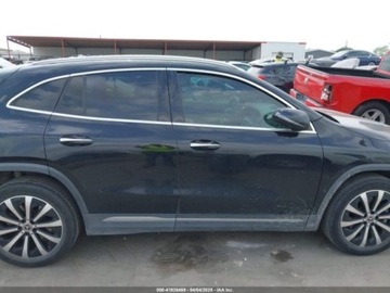 Mercedes GLA II 2021 Mercedes-Benz GLA 2021 MERCEDES-BENZ GLA 250 2.0 Benzyna 221KM, zdjęcie 6