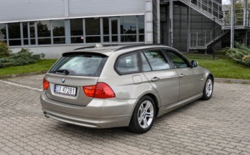 BMW Seria 3 F30-F31-F34 Limuzyna 2.0 320d Efficiency Dynamics 163KM 2012 BMW Seria 3 2,0d 163KM 2012 r. Lift iDrive Navi 2.0 Diesel 163KM, zdjęcie 3