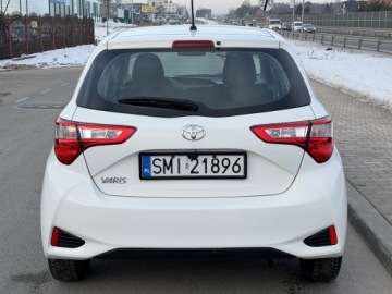 Toyota Yaris III Hatchback 5d Facelifting 2017 1.0 VVT-i 72KM 2020 TOYOTA YARIS 1.0 Life KRAJOWA BEZWYPADKOWA I WŁAŚCICIEL, zdjęcie 17