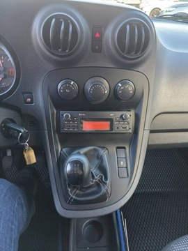 Mercedes Citan W415 Tourer 1.5 108 CDI 75KM 2014 Mercedes Citan 1.5 Diesel 75 KM, Bluetooth, Hak, zdjęcie 9